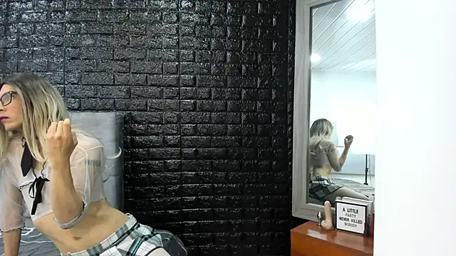 Snapshot of Calopezreal_ chatting on 02.23.26 Calopezreal online show from 02.23.26