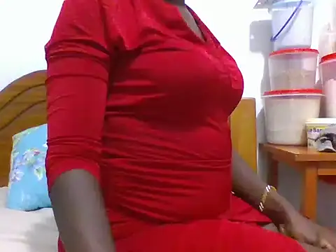 Snapshot of shoepoli chatting on 02.20.26 shoepoli online show from 02.20.26