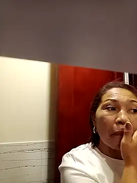 Snapshot of dannamomcerratt chatting on 02.22.26 dannamomcerratt online show from 02.22.26