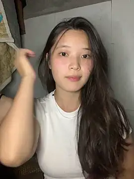 Snapshot of Suzu_xx01 chatting on 06.10.26 Suzu xx01 online show from 06.10.26