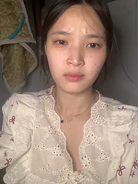 Snapshot of Suzu_xx01 chatting on 06.11.26 Suzu xx01 online show from 06.11.26