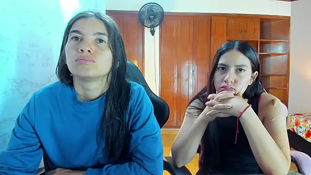 Snapshot of Emily_and_Soffy chatting on 02.07.26 Emily and Soffy online show from 02.07.26