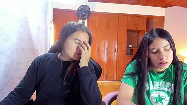 Snapshot of Emily_and_Soffy chatting on 02.10.26 Emily and Soffy online show from 02.10.26