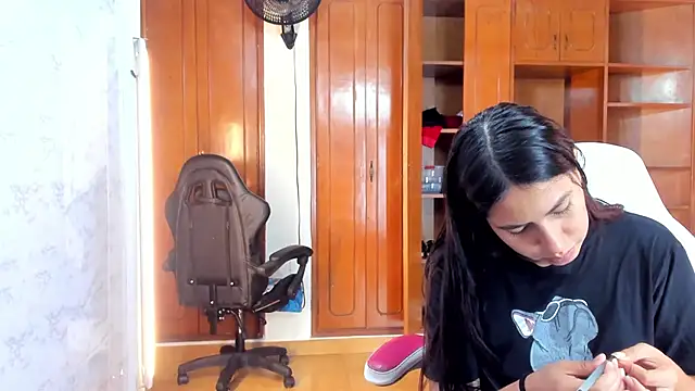 Snapshot of Emily_and_Soffy chatting on 02.26.26 Emily and Soffy online show from 02.26.26