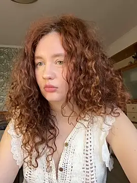 Snapshot of Anna__Desire chatting on 02.08.26 Anna Desire online show from 02.08.26