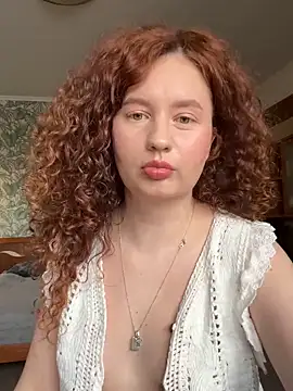 Snapshot of Anna__Desire chatting on 02.10.26 Anna Desire online show from 02.10.26