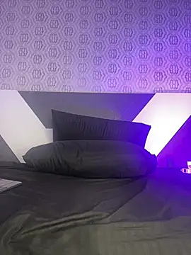 Mia rivers   online show from 03.28.26