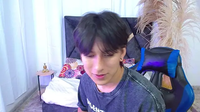 nikoo 18 online show from 02.28.26