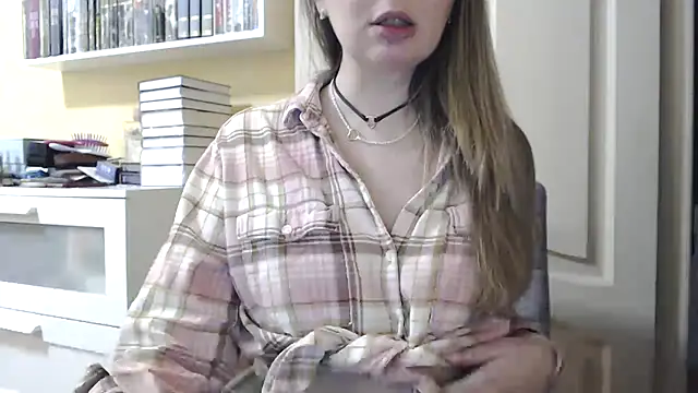 Snapshot of Tasiya chatting on 02.05.26 Tasiya online show from 02.05.26