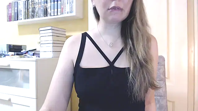 Snapshot of Tasiya chatting on 02.25.26 Tasiya online show from 02.25.26