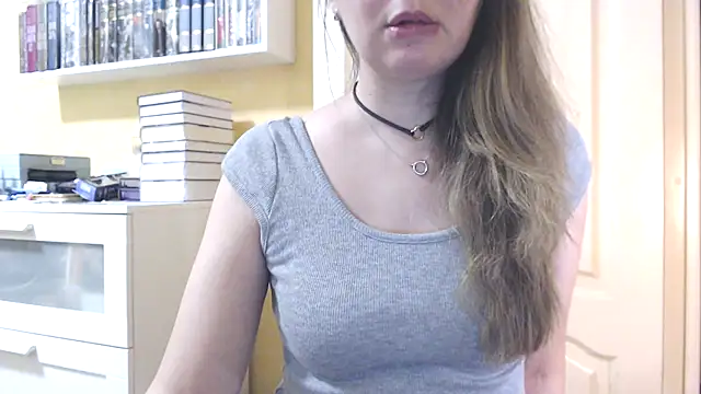 Snapshot of Tasiya chatting on 02.27.26 Tasiya online show from 02.27.26