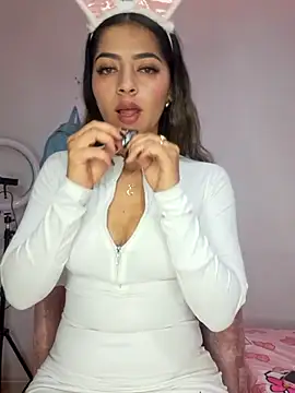  as una77 online show from 04.10.26