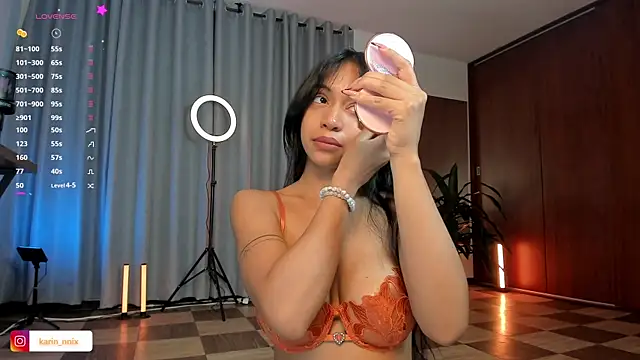 Snapshot of karinnixx chatting on 05.31.26 karinnixx online show from 05.31.26
