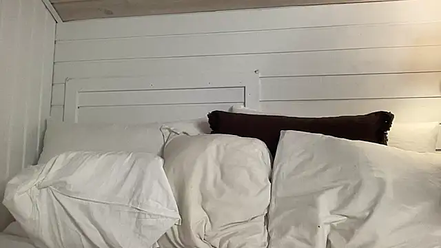 Snapshot of NoahhSkye chatting on 02.09.26 NoahhSkye online show from 02.09.26