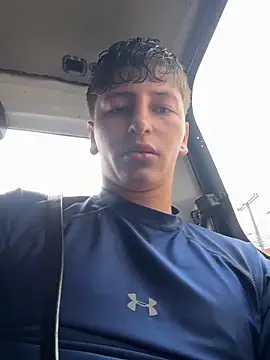 Snapshot of ARON_LUXX chatting on 06.18.26 ARON LUXX online show from 06.18.26