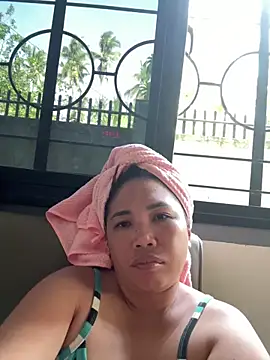 Snapshot of lady_candy85 chatting on 04.11.26 lady candy85 online show from 04.11.26