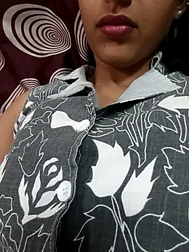 komalsharma99 online show from 04.27.26