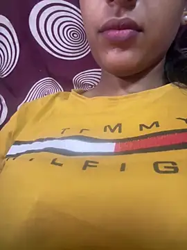 komalsharma99 online show from 04.28.26