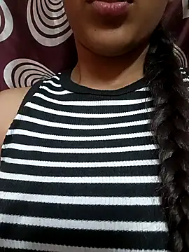 komalsharma99 online show from 04.28.26