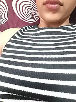 komalsharma99 online show from 05.12.26