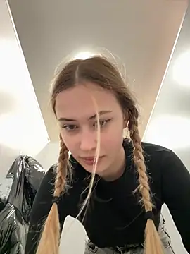 blonde exe online show from 02.25.26