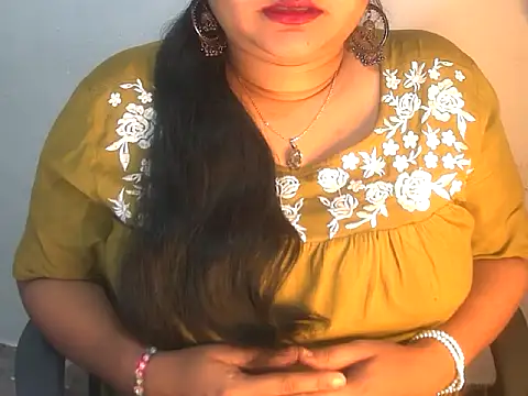 Snapshot of Saniya_K2 chatting on 02.04.26 Saniya K2 online show from 02.04.26