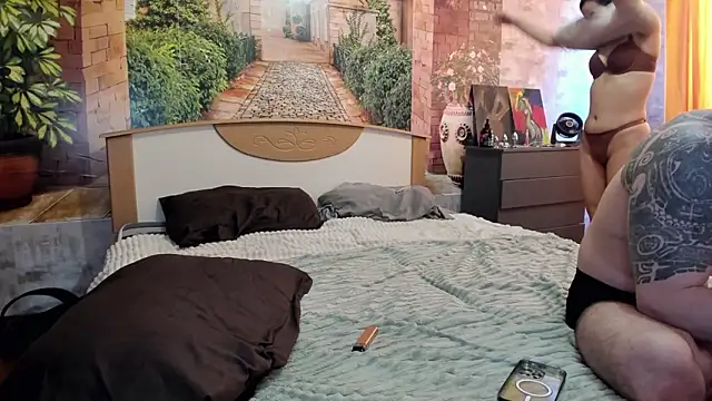 Snapshot of _littleangie_ chatting on 02.14.26 littleangie online show from 02.14.26