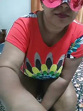Snapshot of Dini_40 chatting on 06.01.26 Dini 40 online show from 06.01.26