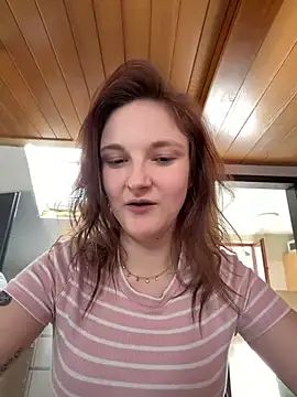 ViviLuu online show from 03.20.26