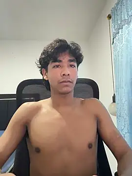 Pedestal diamant online show from 02.20.26