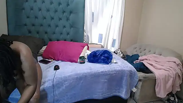 AlyssaBrown online show from 04.24.26