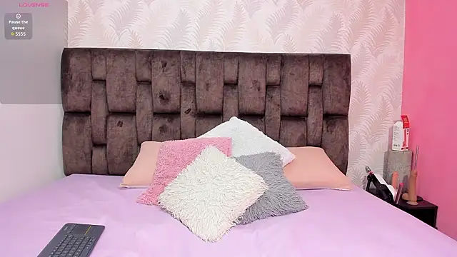 Snapshot of Kataleya_Lopezz chatting on 03.01.26 Kataleya Lopezz online show from 03.01.26