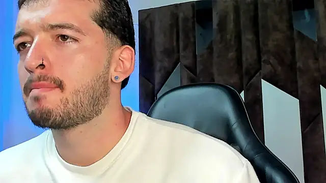Logan Wolf-js online show from 07.16.26