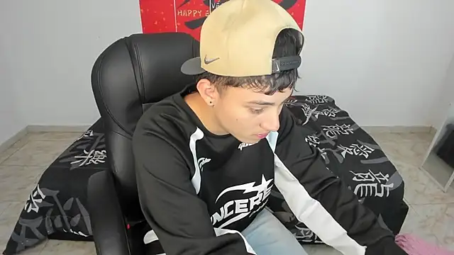 Wesleey-Boy online show from 04.11.26