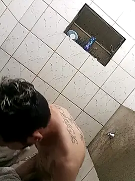 Snapshot of Branquinho-k chatting on 02.13.26 Branquinho-k online show from 02.13.26