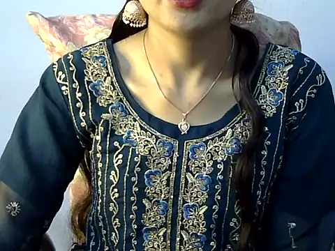 Mehaak  online show from 03.05.26