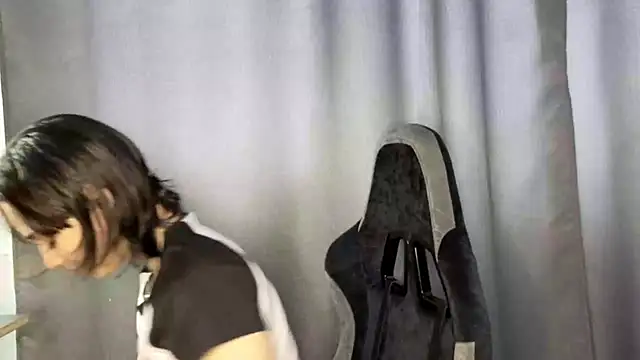 Snapshot of PureSofia chatting on 02.20.26 PureSofia online show from 02.20.26