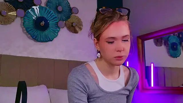 Snapshot of Beckie_White chatting on 03.01.26 Beckie White online show from 03.01.26