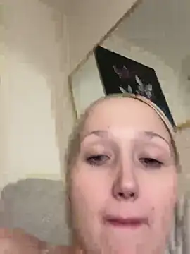 Snapshot of Marilynxo chatting on 02.12.26 Marilynxo online show from 02.12.26