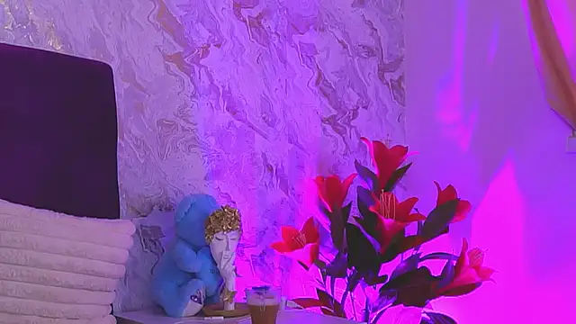 EllinaNuria online show from 04.30.26