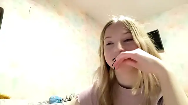 TiaBIanks online show from 02.25.26