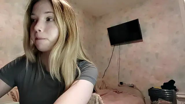 TiaBIanks online show from 04.01.26