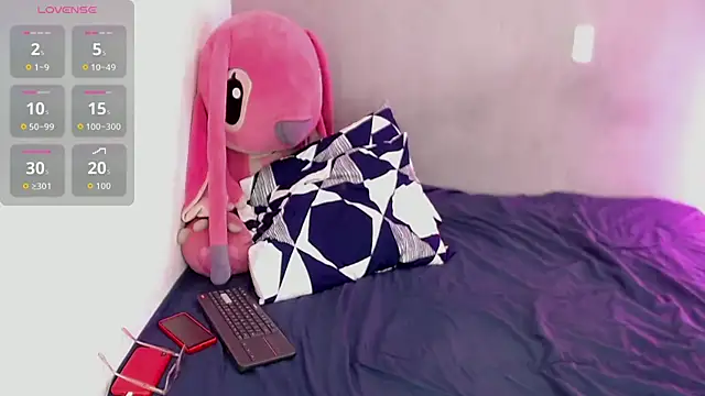 Snapshot of sweet_angel_med chatting on 02.11.26 sweet angel med online show from 02.11.26