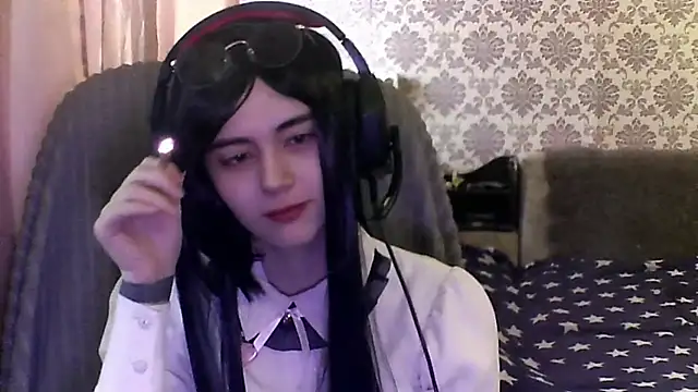 Snapshot of Angels_corner chatting on 02.11.26 Angels corner online show from 02.11.26