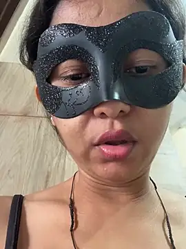 raavigirl online show from 04.05.26