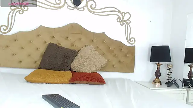 Snapshot of CloeCastillo chatting on 02.21.26 CloeCastillo online show from 02.21.26