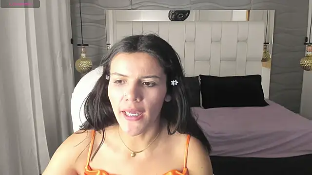 Thaliaa Lopez online show from 02.18.26