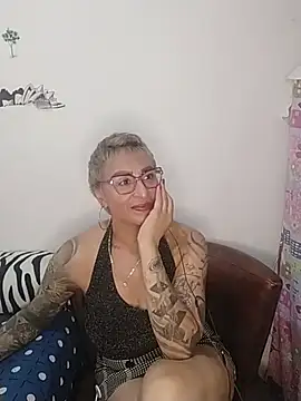 Snapshot of Charlotte_gray_ chatting on 02.13.26 Charlotte gray online show from 02.13.26