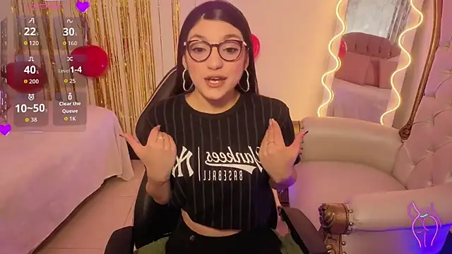 MAHYRA TAY online show from 02.21.26