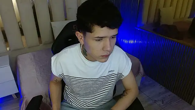 estefan tay online show from 02.28.26